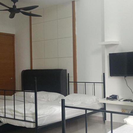 Klcc Newly Renovated Apartment クアラルンプール エクステリア 写真